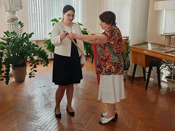 Полина Киселева Ученица Курской школы получила два смычка от Фонда Владимира Спивакова