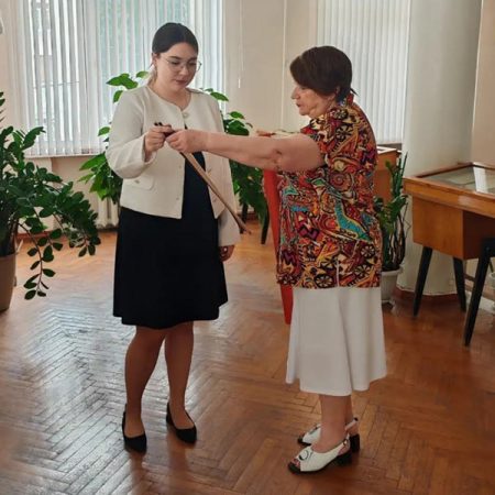 Ученица Курской школы получила два смычка от Фонда Владимира Спивакова